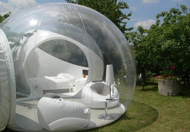 Прозрачна къща във формата на балон