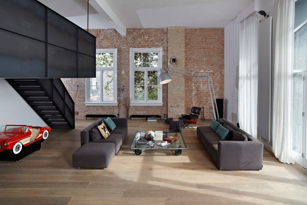 Mинималистичен  тавански апартамент в Амстердам