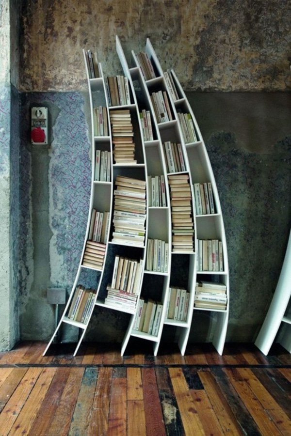 30 креативни етажерки за книги