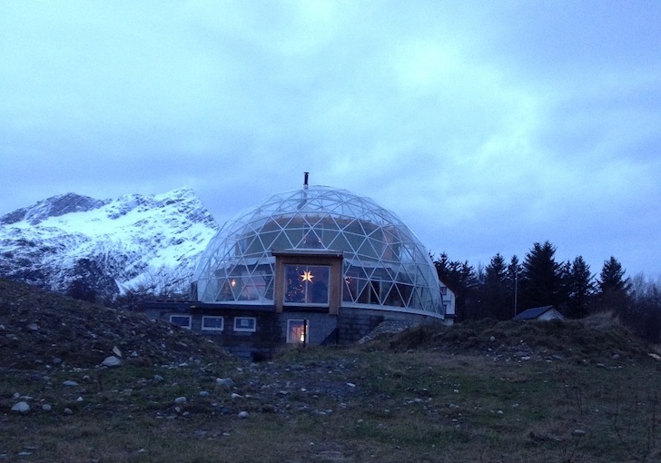 Семейство създава уютен оазис в най-студените части на Норвегия