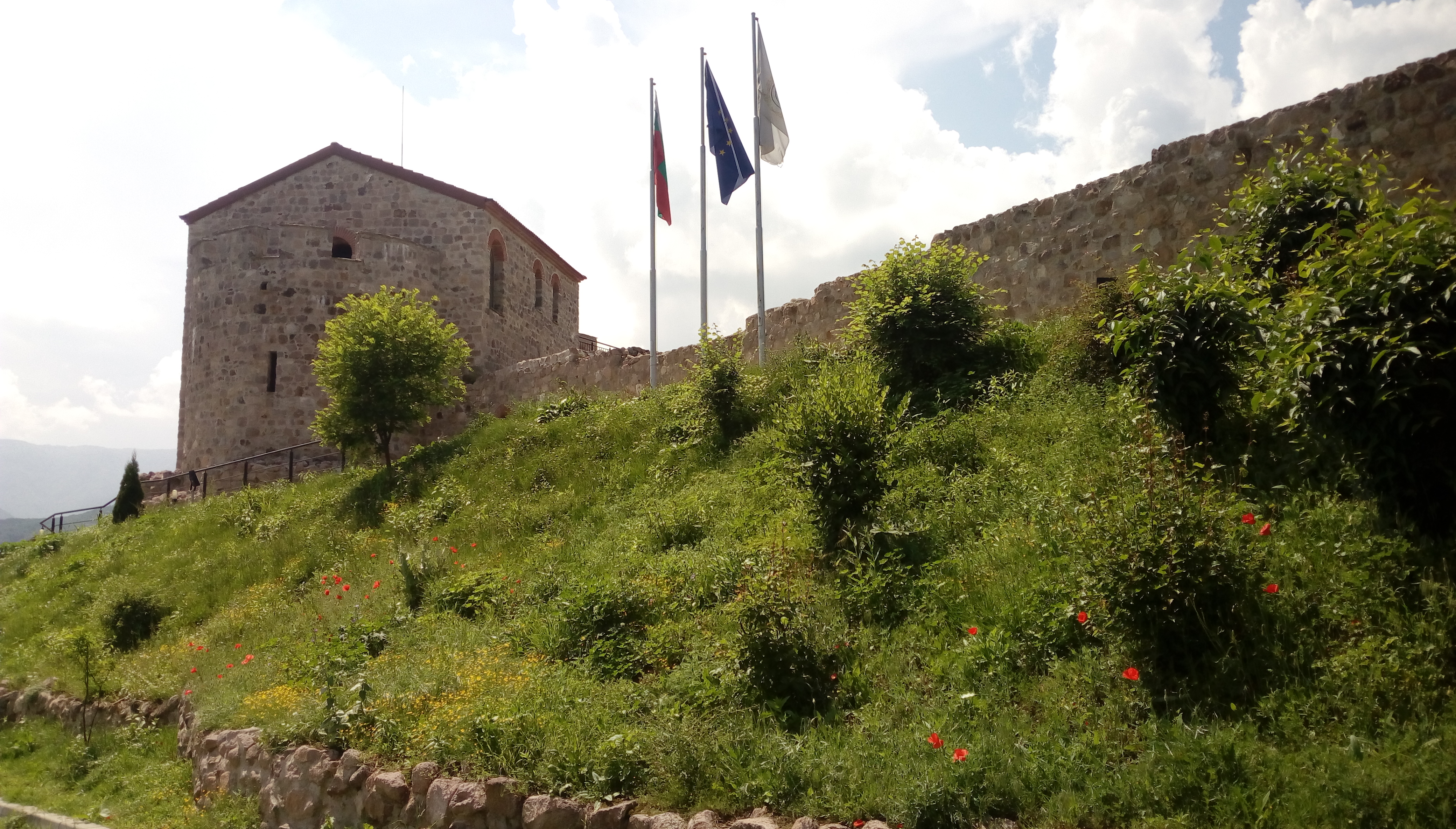 Крепостта Перистера - скритата перла на България