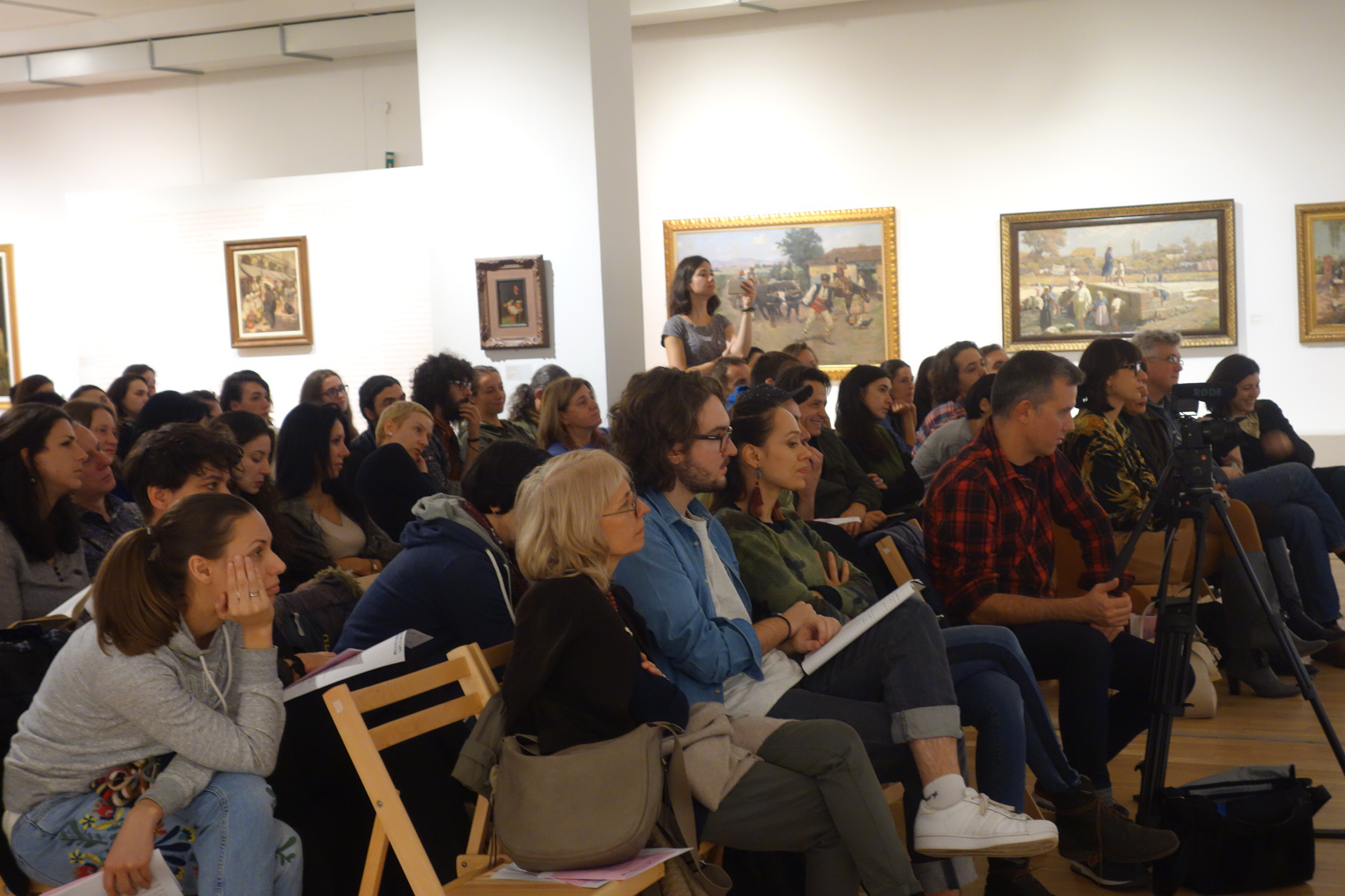 Първата лекция от "Въведение в съвременното изкуство" събра над 140 посетители