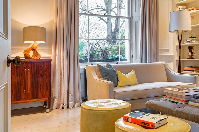 Слънчева еднофамилна къща 