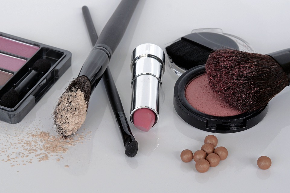 12 токсични и канцерогенни съставки в козметиката
