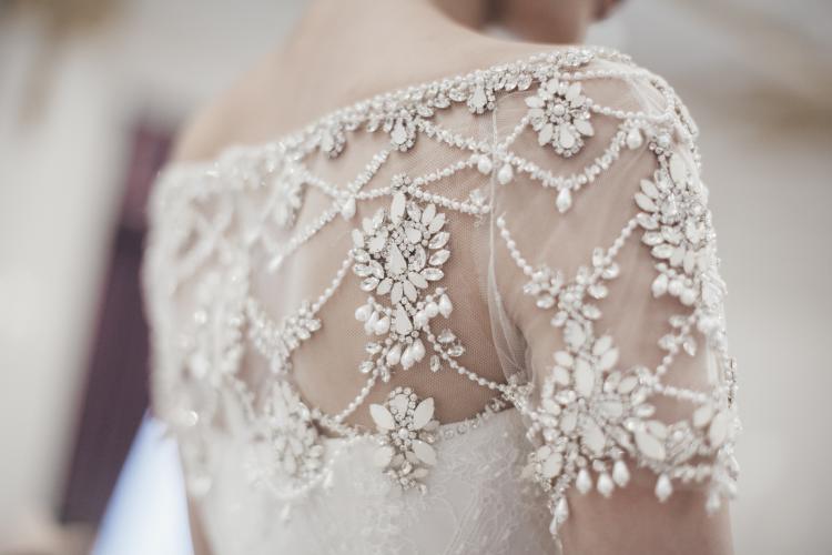 Класическа елегантност от Marchesa