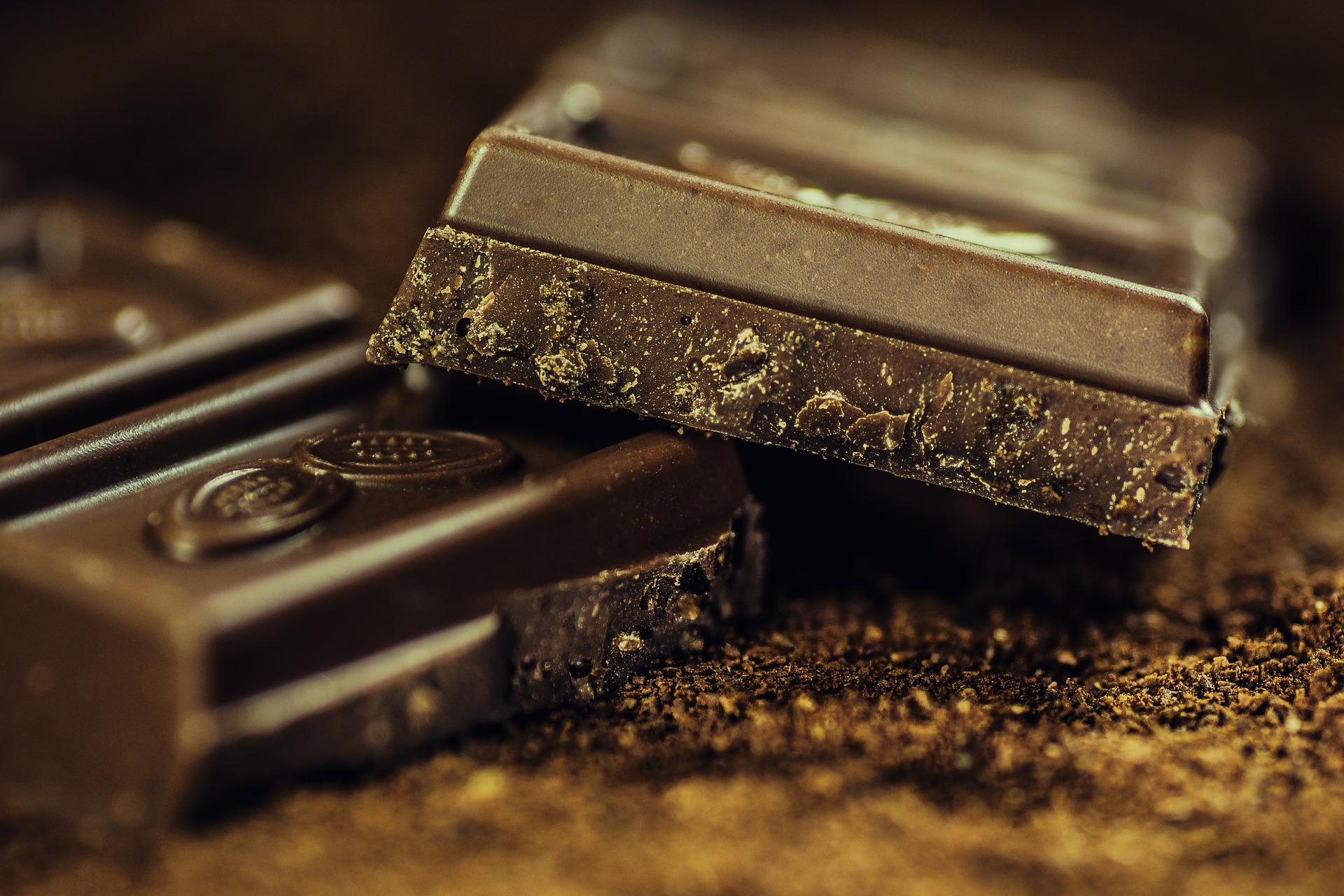 Какво се случва с тялото, когато хапнем парченце шоколад