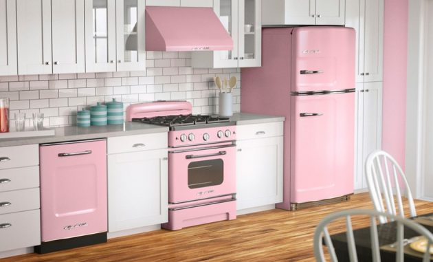 Атрактивни кухни в розово и лилаво