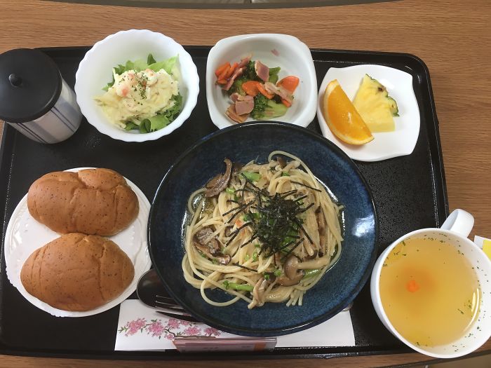 Каква храна ядат в японските болници