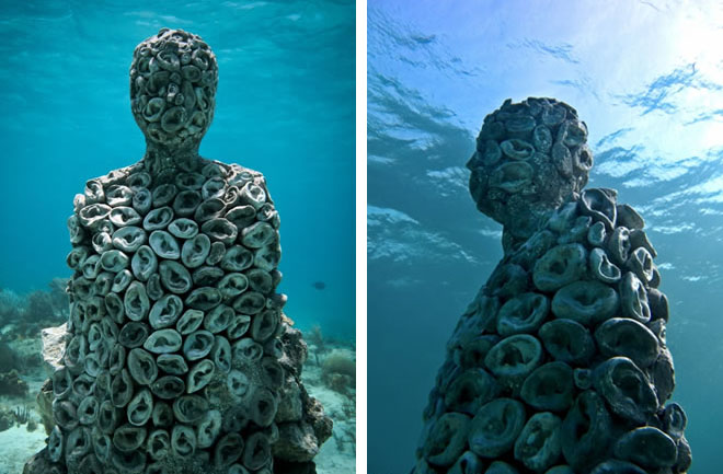 Скулптури под водата
