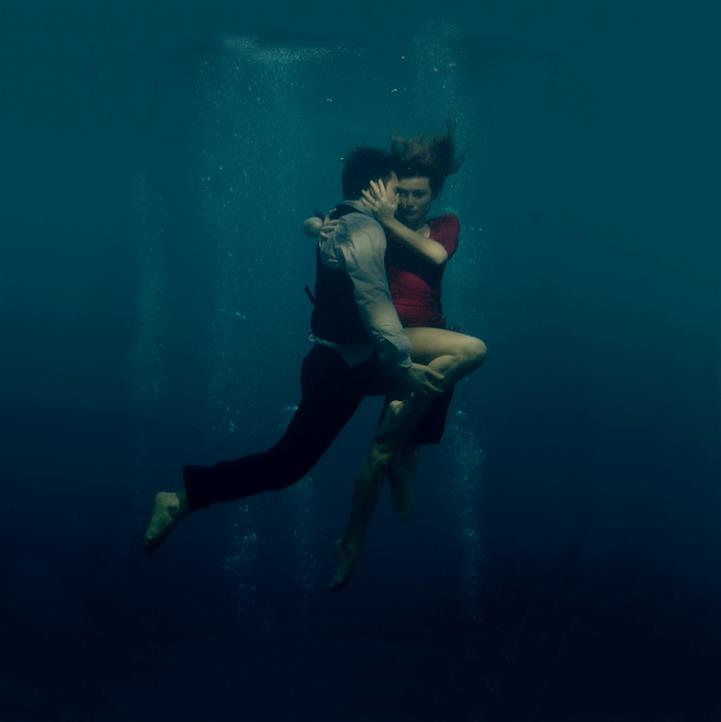 Подводна любов