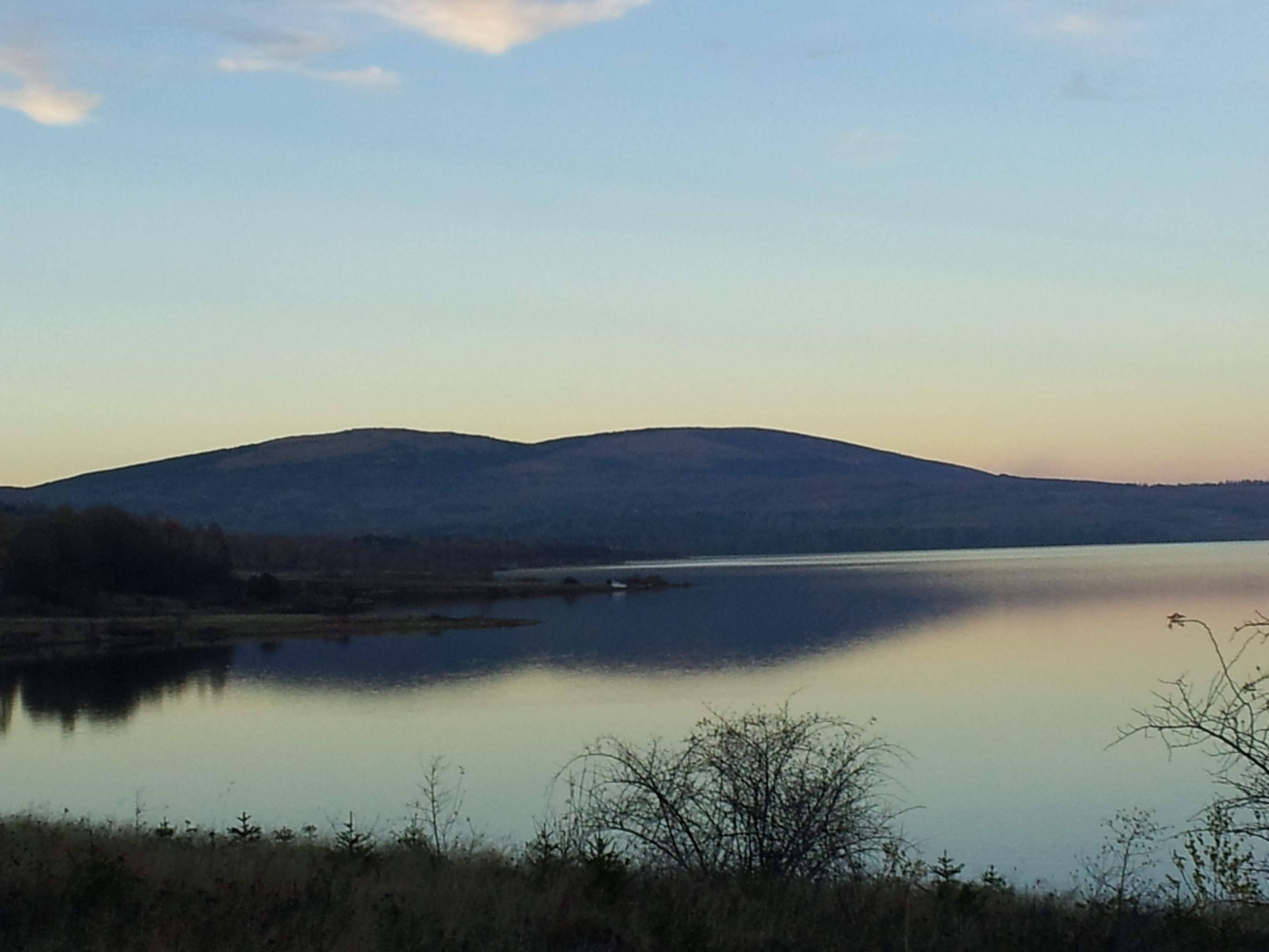 Власинското езеро – красота на една ръка разстояние