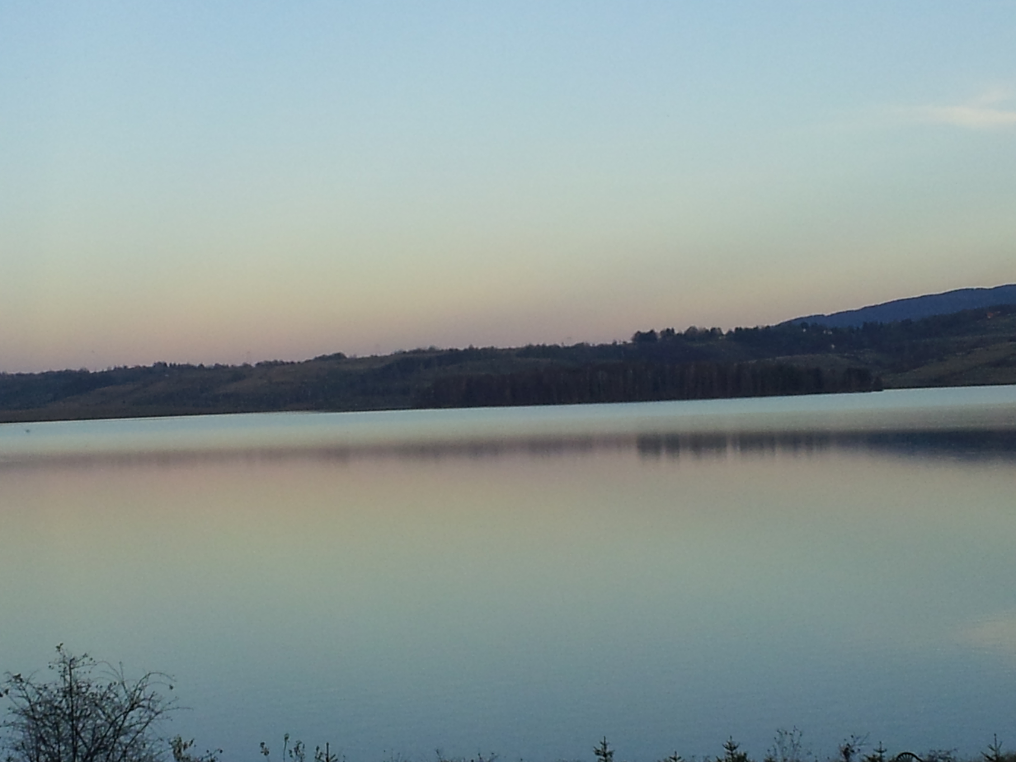 Власинското езеро – красота на една ръка разстояние