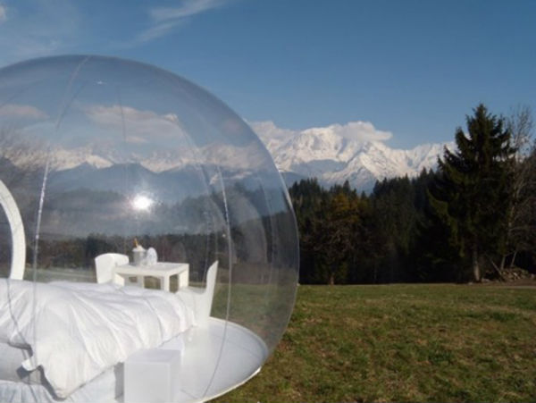 Прозрачна къща във формата на балон