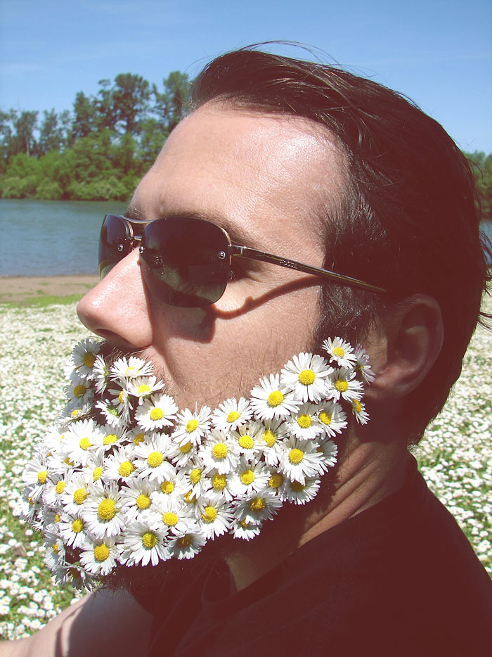Цветя в брадата