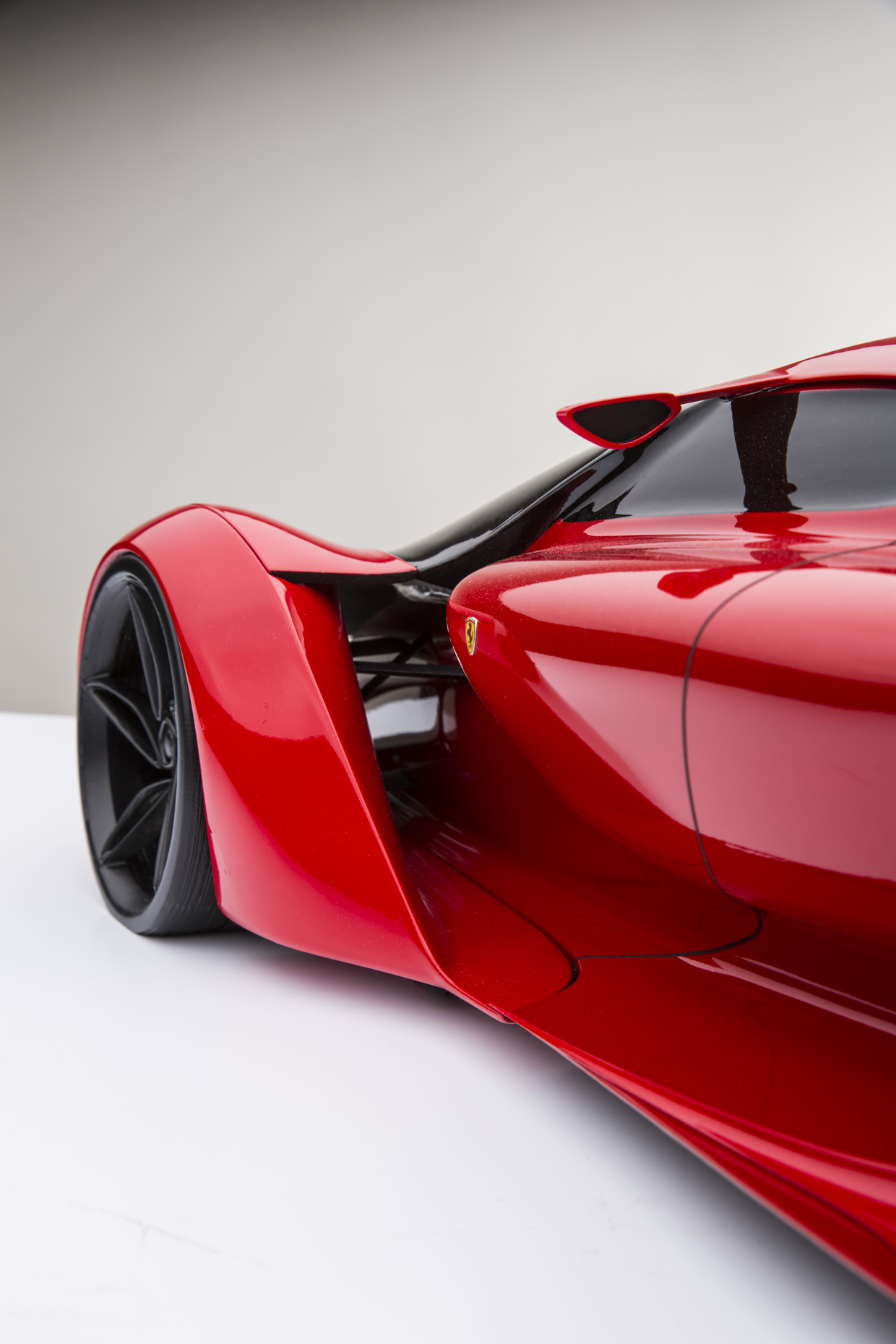 Бижуто F80 на Ferrari
