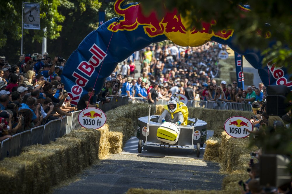 Red Bull Soapbox - състезание за силни усещания