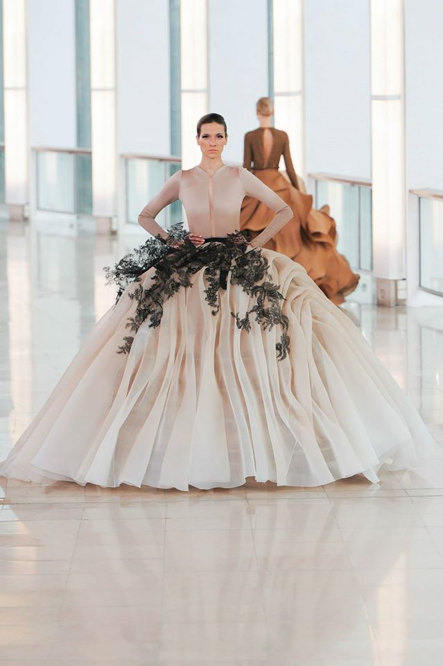 Висша мода от Stephane Rolland за лятото на 2015-а