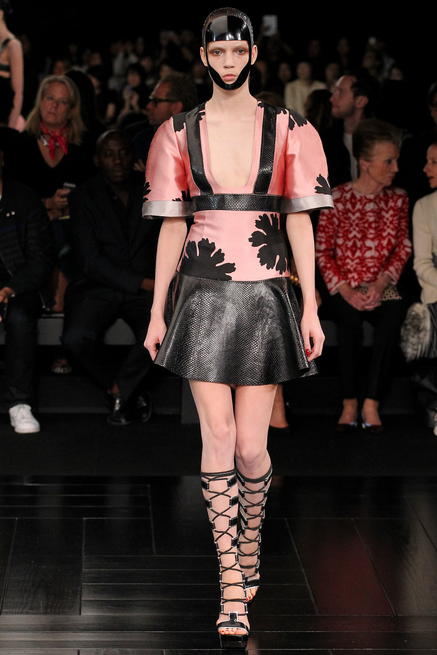 Alexander McQueen - усещане за Изток