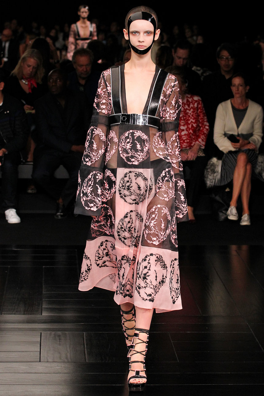 Alexander McQueen - усещане за Изток