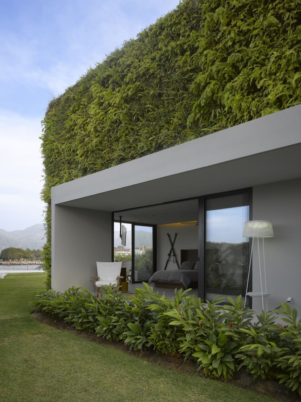 Луксозна резиденция с вертикална градина