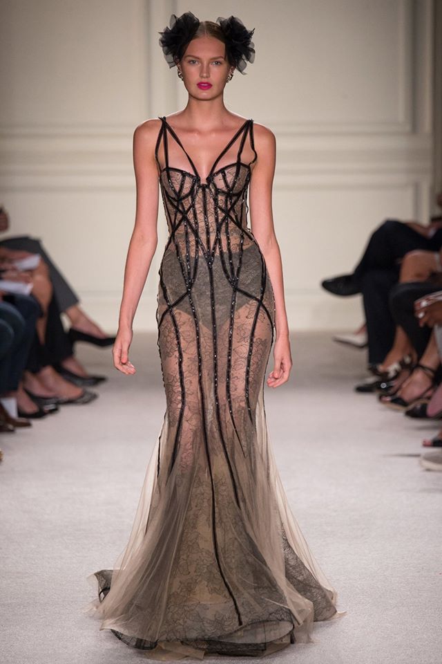 Класическа елегантност от Marchesa