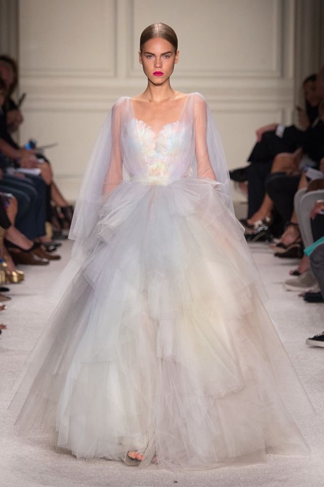 Класическа елегантност от Marchesa