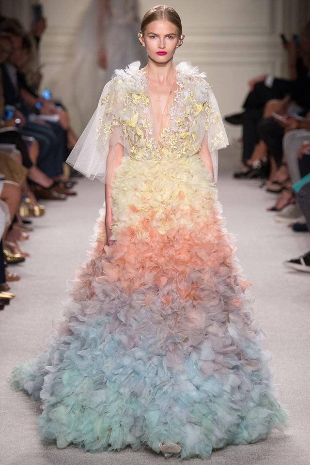 Класическа елегантност от Marchesa