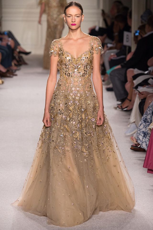 Класическа елегантност от Marchesa