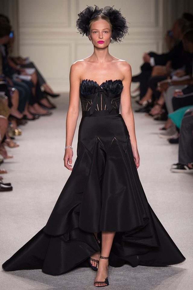 Класическа елегантност от Marchesa