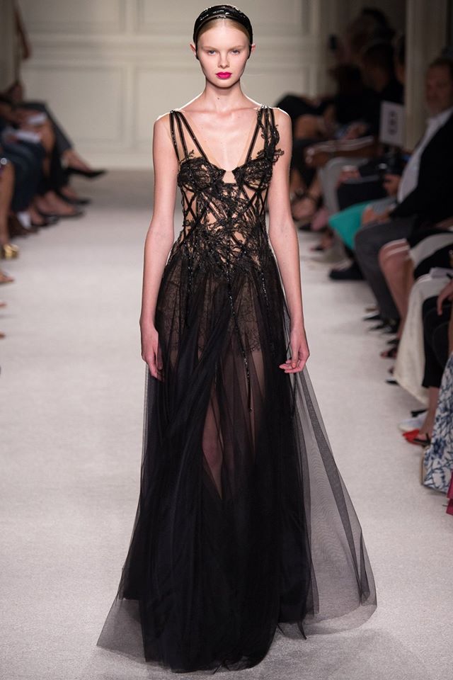 Класическа елегантност от Marchesa