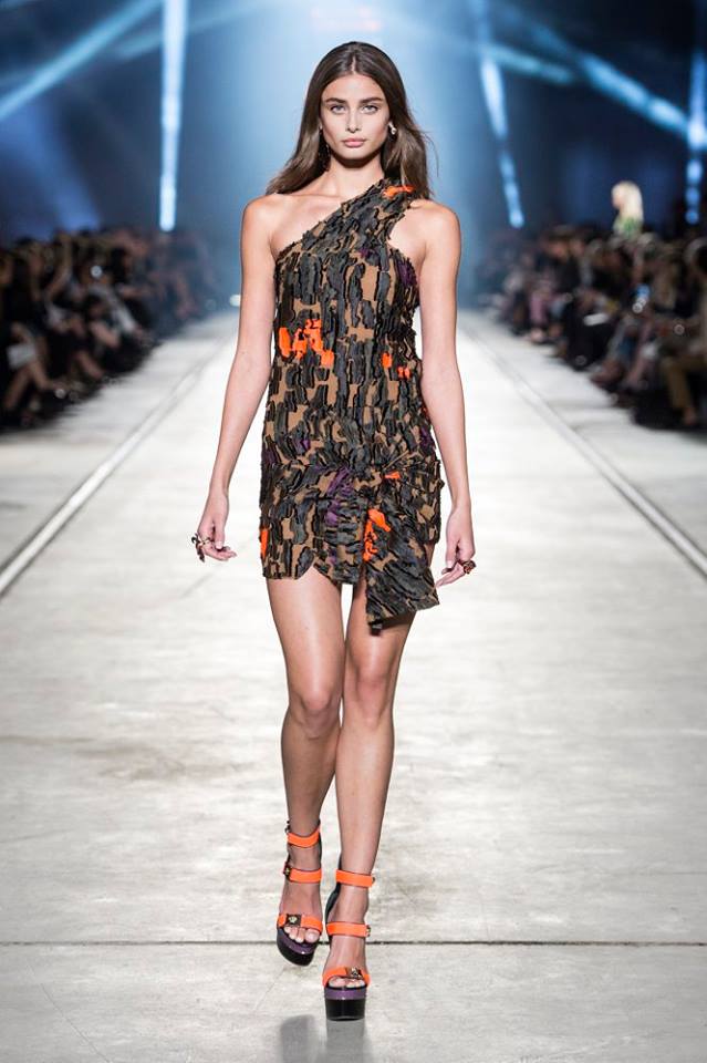Versace за пролет-лято 2016 г.