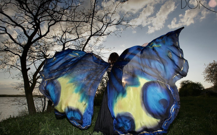 Копринени шалове с краски на пеперуди