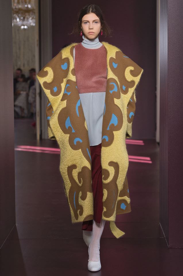 Висша мода от Valentino за есен-зима 2017/2018 г.
