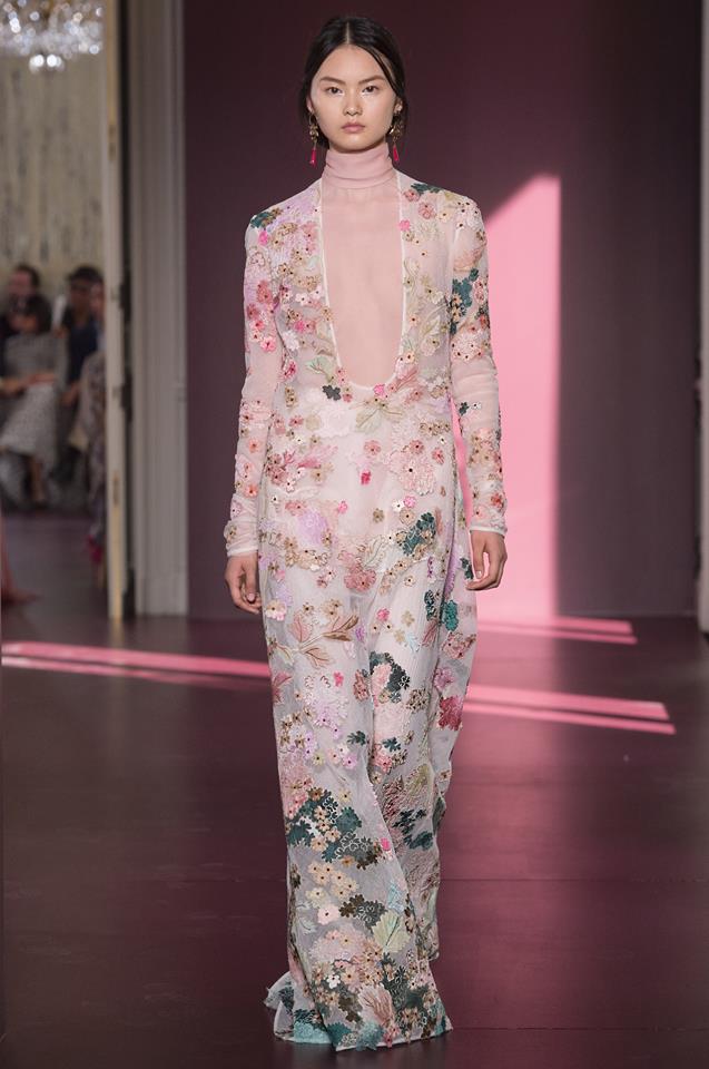 Висша мода от Valentino за есен-зима 2017/2018 г.