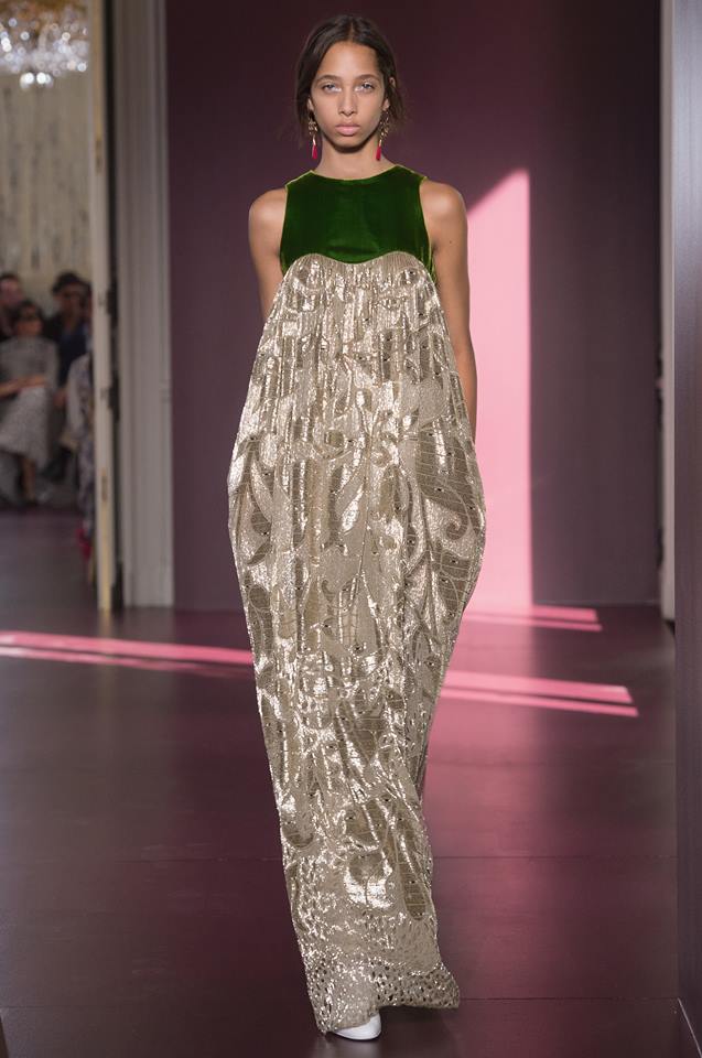 Висша мода от Valentino за есен-зима 2017/2018 г.