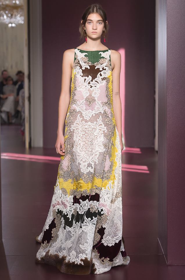 Висша мода от Valentino за есен-зима 2017/2018 г.