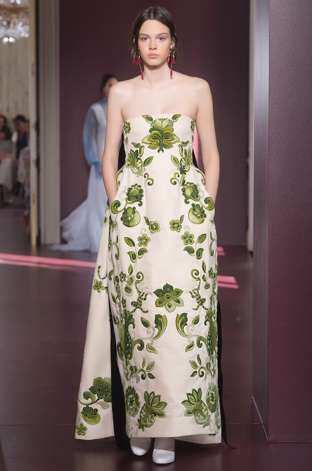 Висша мода от Valentino за есен-зима 2017/2018 г.