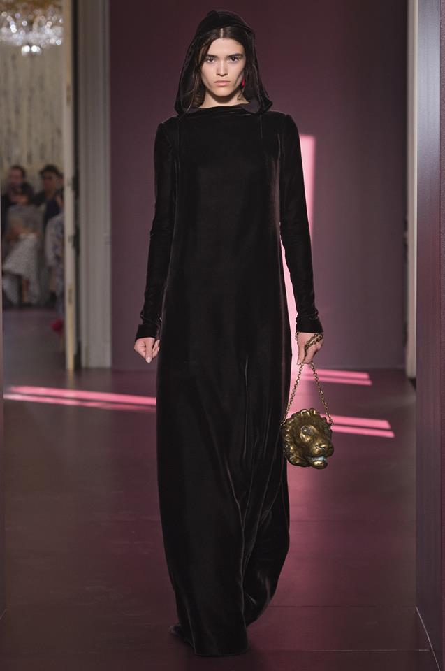 Висша мода от Valentino за есен-зима 2017/2018 г.