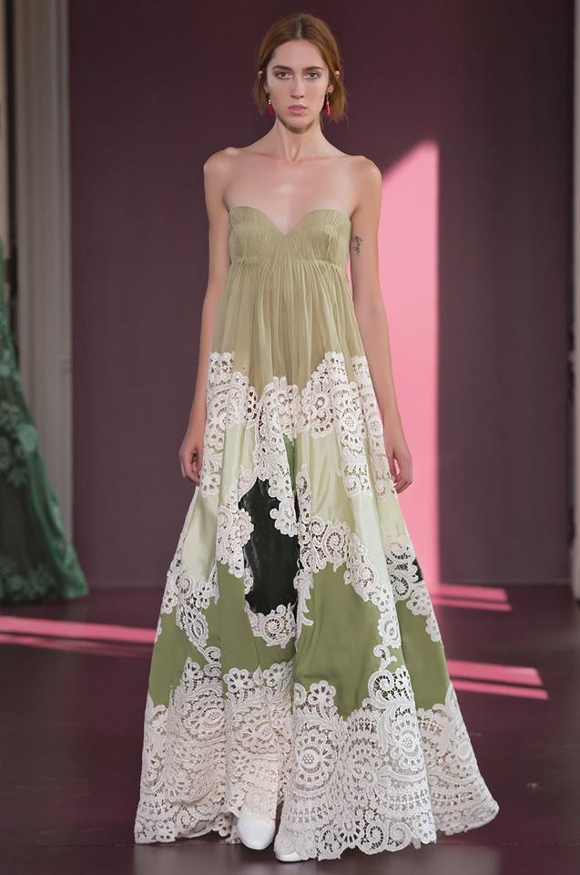 Висша мода от Valentino за есен-зима 2017/2018 г.