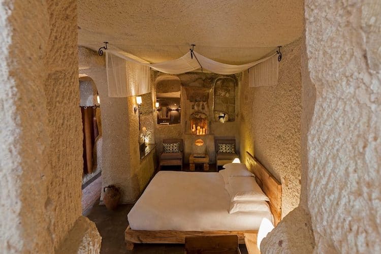 Пещерни домове в Кападокия, превърнати в уникални хотели