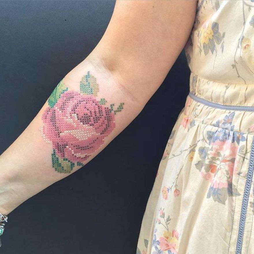 10 прекрасни татуировки с рози
