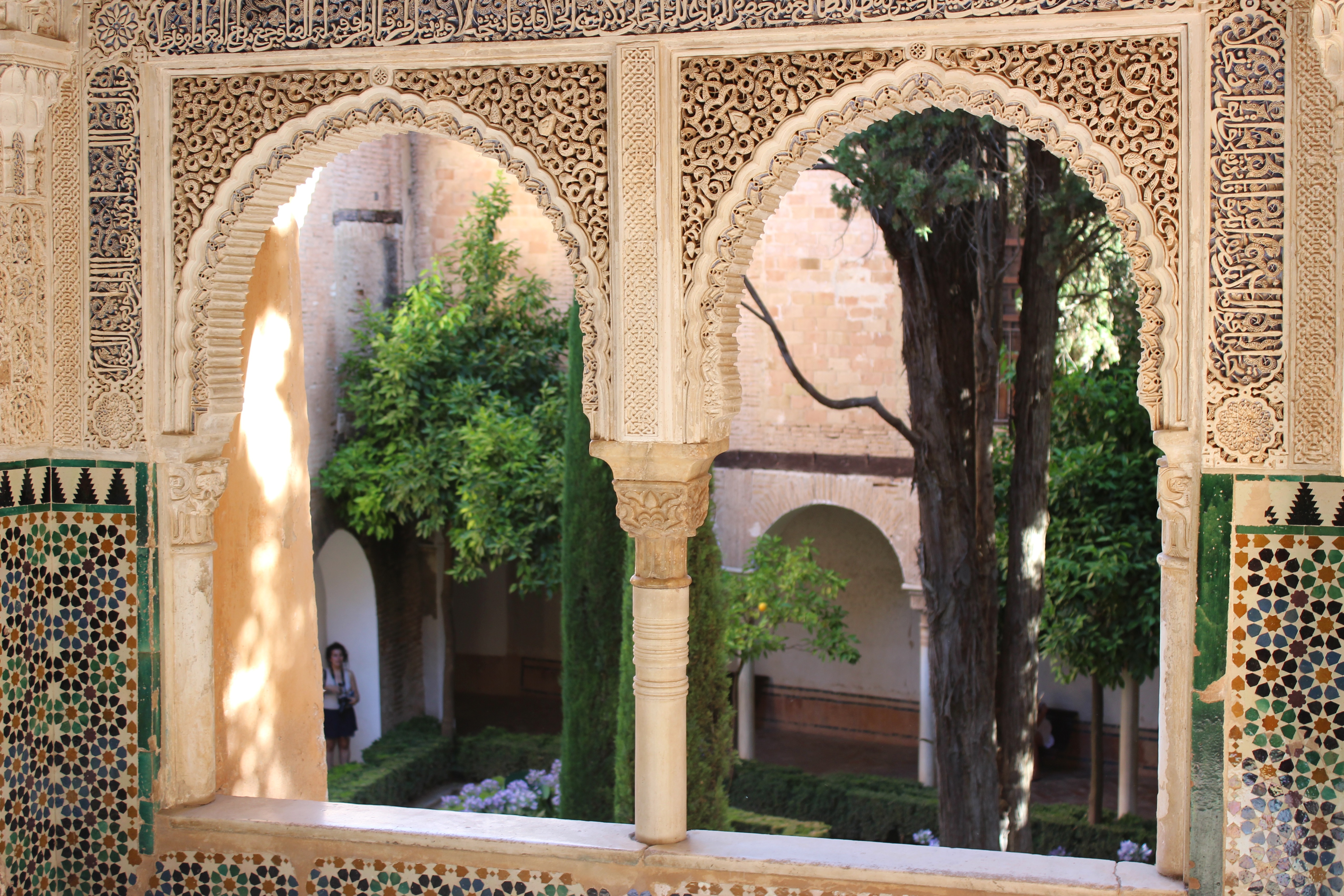 Гранада - арабска архитектурна приказка в сърцето на Европа