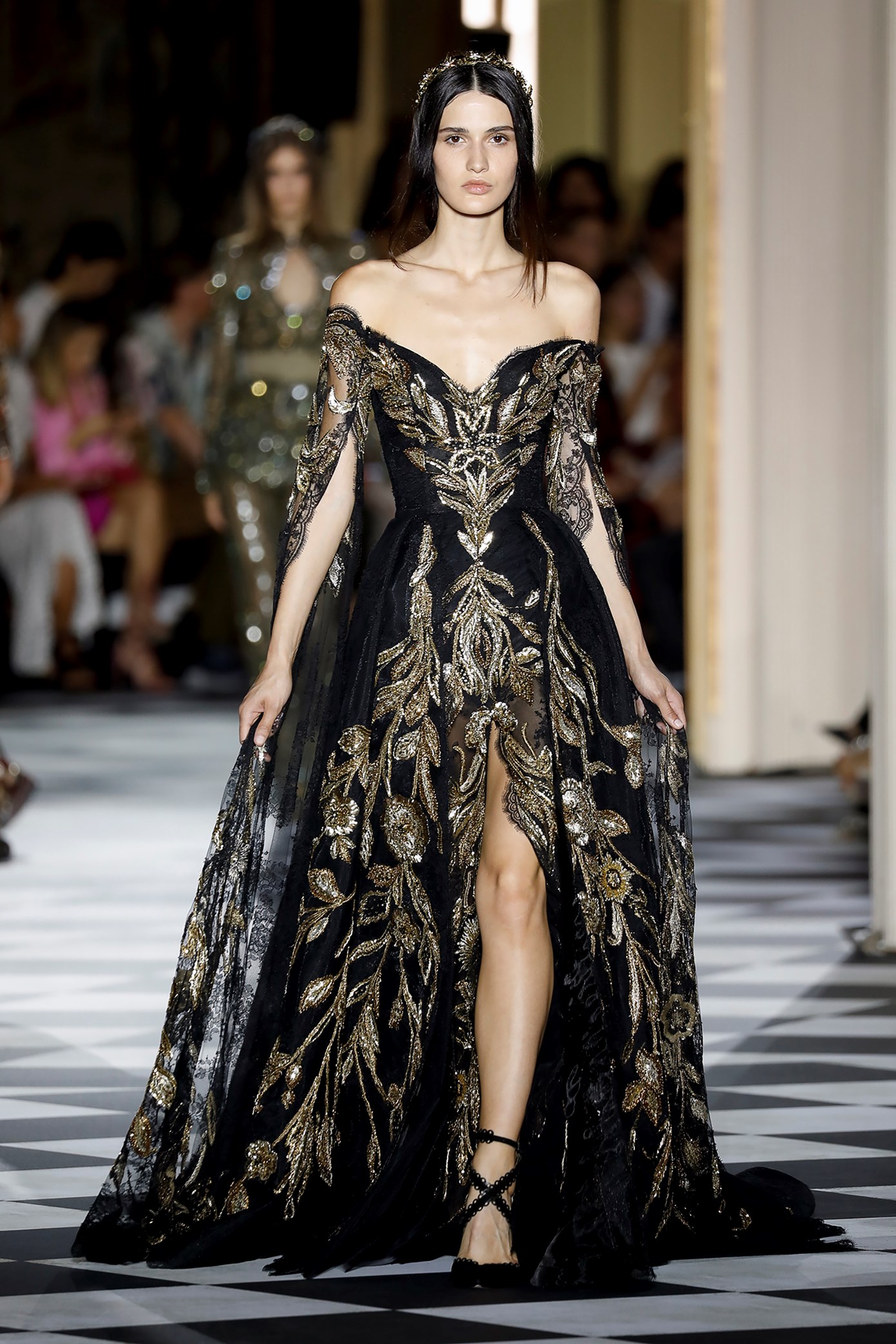 Zuhair Murad: висша мода за есен-зима 2018/2019, вдъхновена от царска Русия