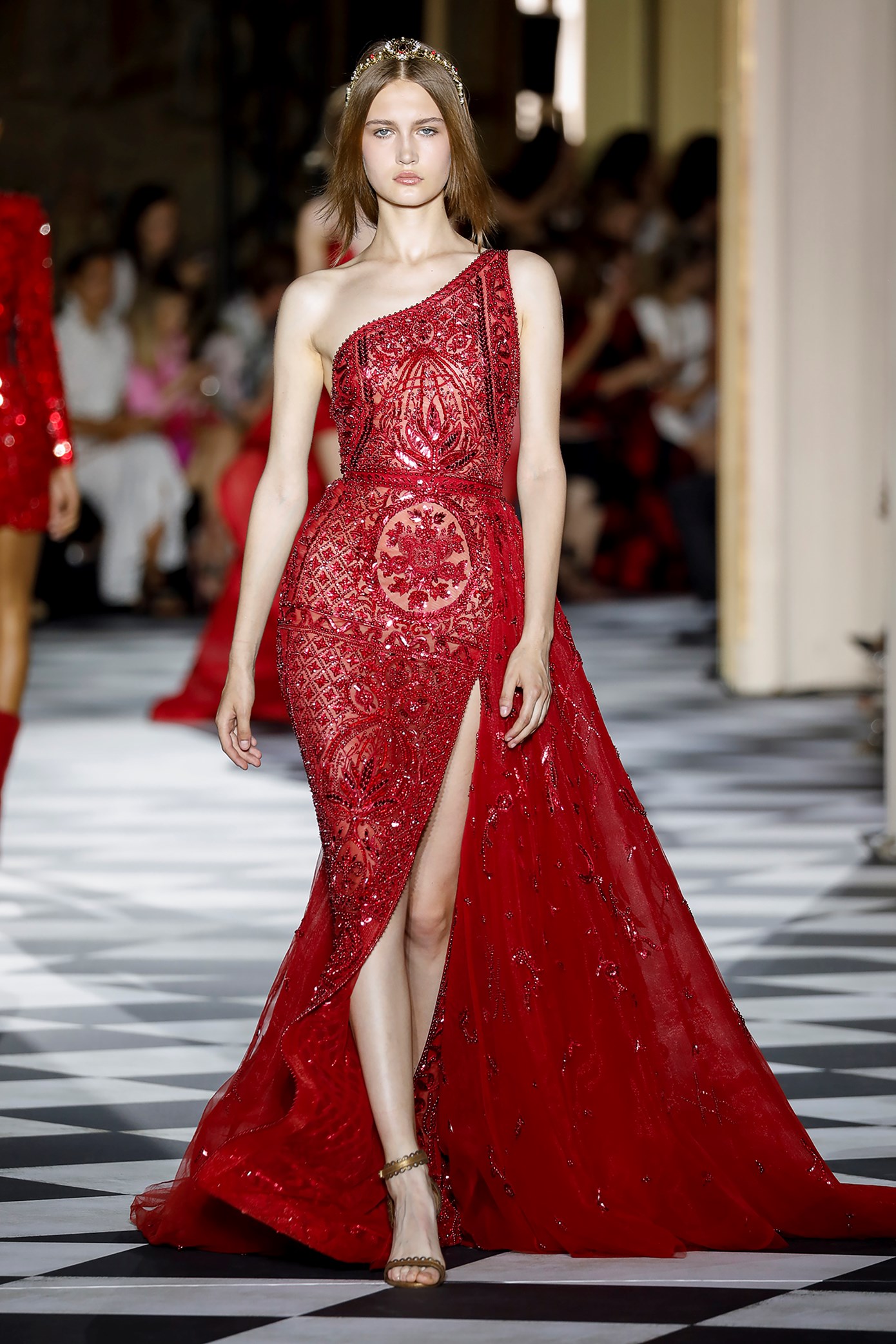 Zuhair Murad: висша мода за есен-зима 2018/2019, вдъхновена от царска Русия