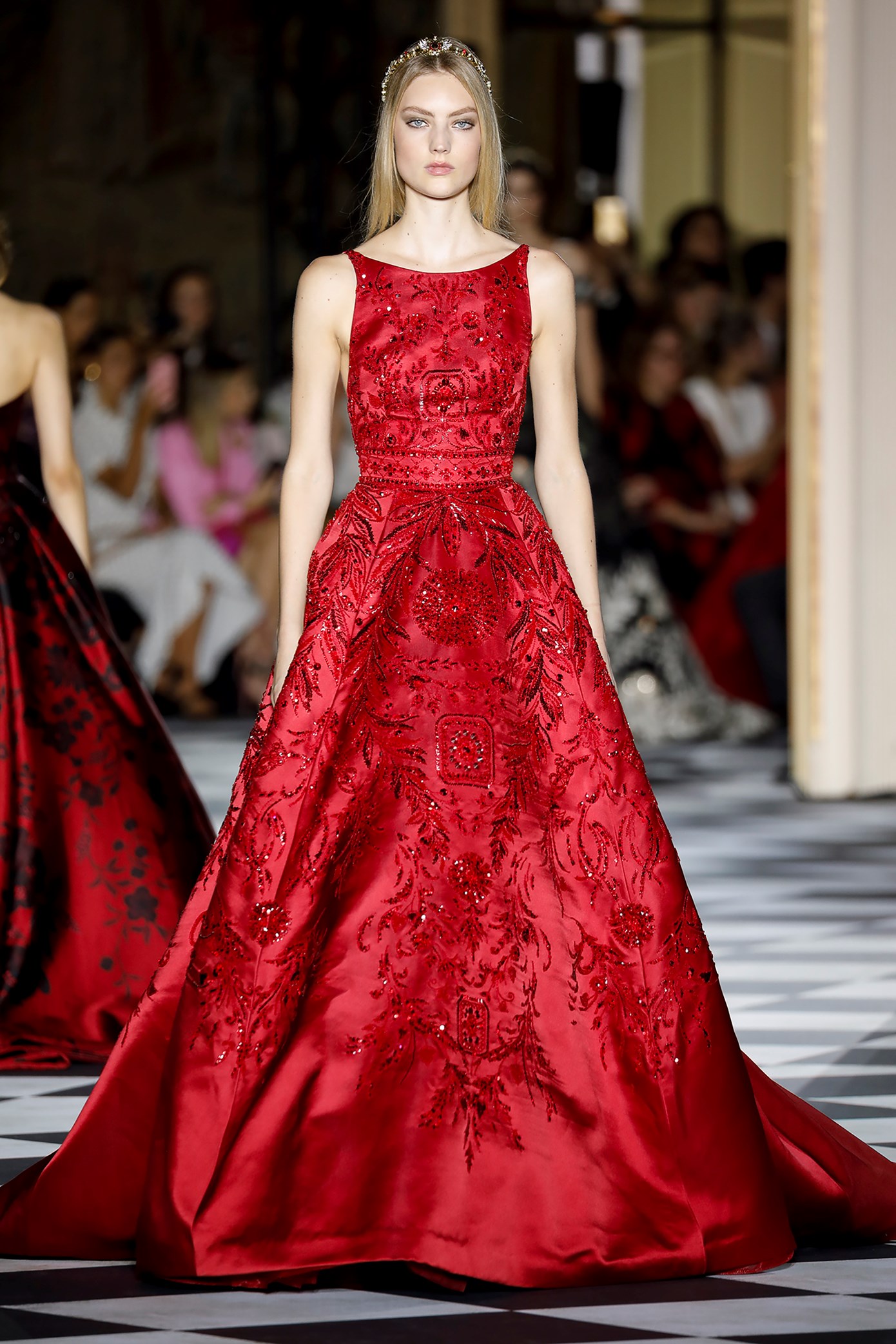 Zuhair Murad: висша мода за есен-зима 2018/2019, вдъхновена от царска Русия