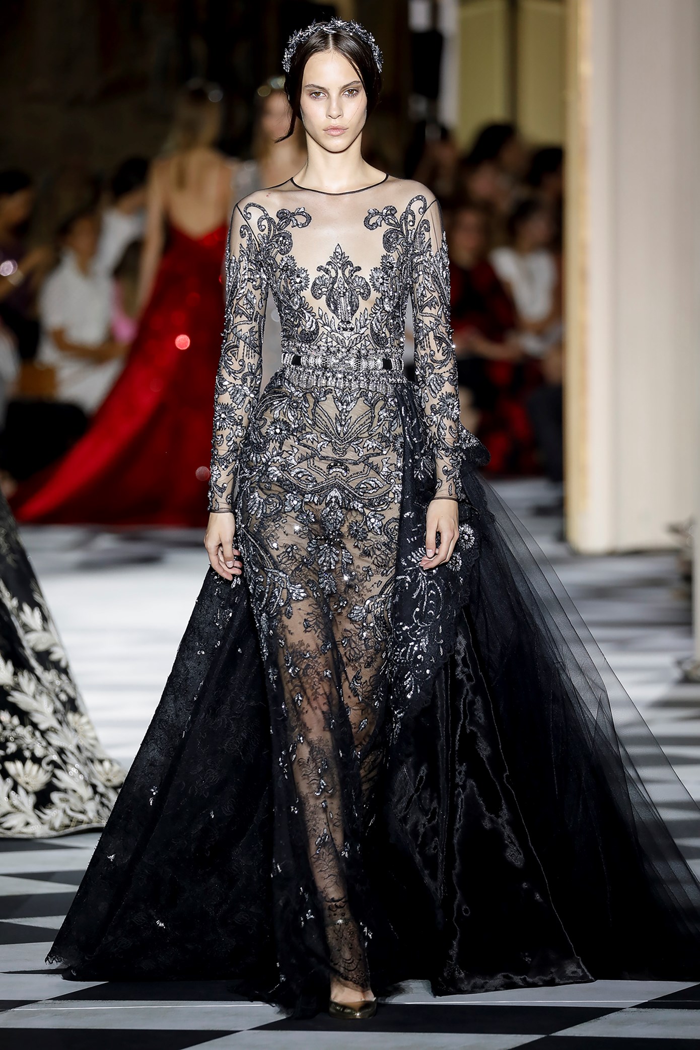 Zuhair Murad: висша мода за есен-зима 2018/2019, вдъхновена от царска Русия