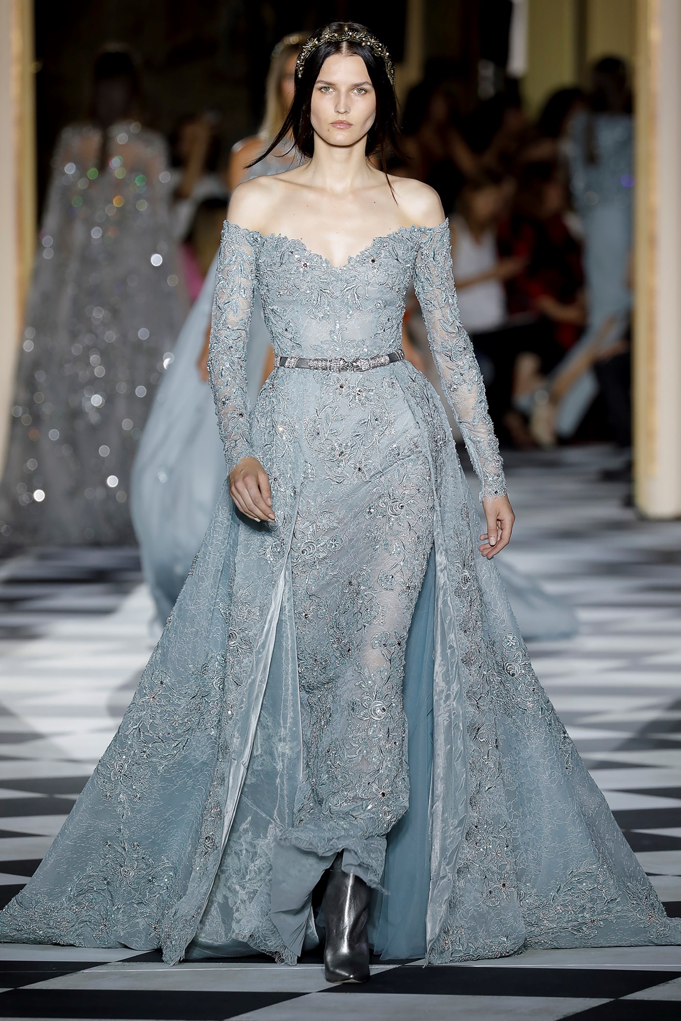 Zuhair Murad: висша мода за есен-зима 2018/2019, вдъхновена от царска Русия
