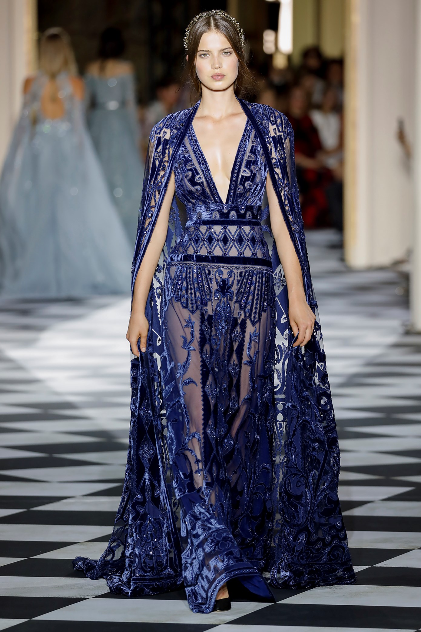 Zuhair Murad: висша мода за есен-зима 2018/2019, вдъхновена от царска Русия