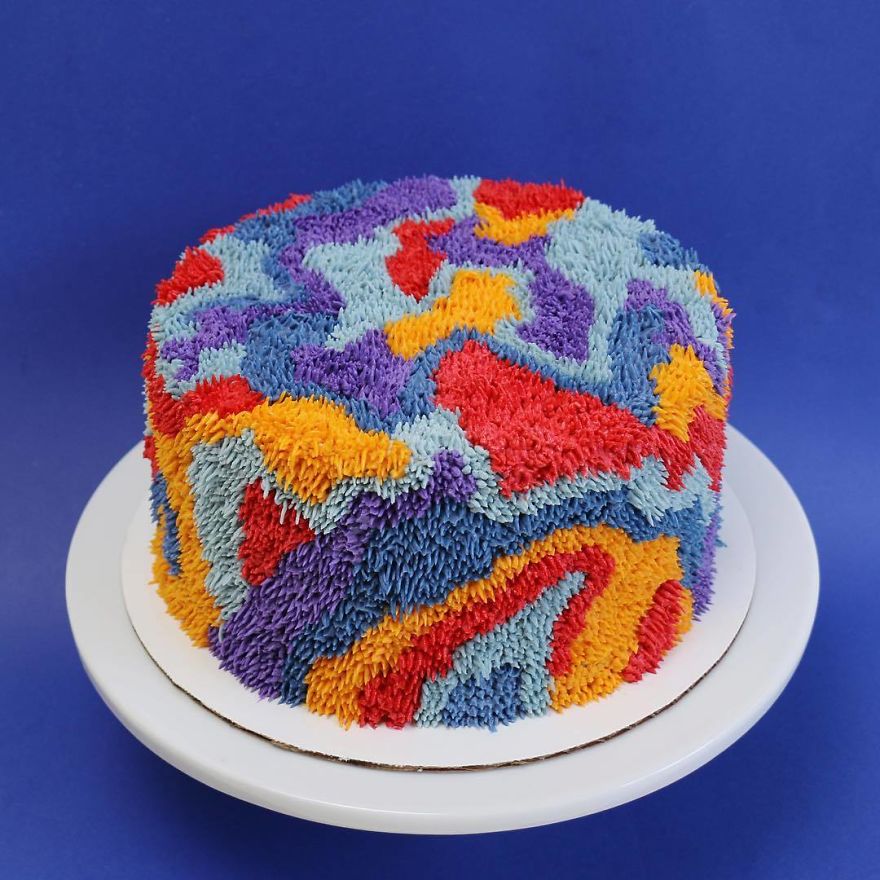 Цветни торти, приличащи на пухкави килими