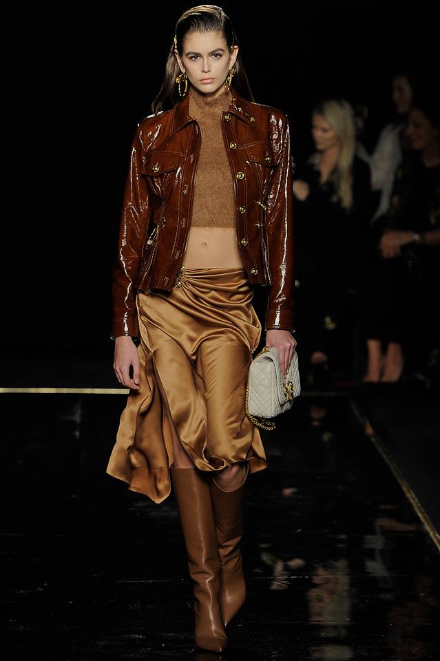 Versace: предварителна колекция есен 2019